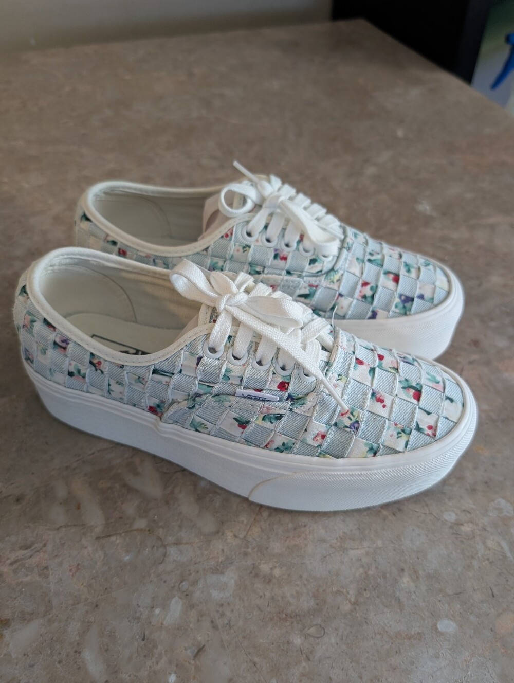 Vans Stacked Floral -White Platform Canvas Sneakers Women's Size 8.0 No Box